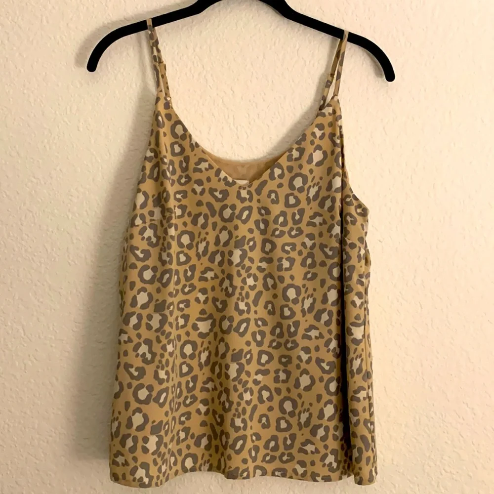 A New Day Leopard Print Tank 🐆 - Picture 1 of 3